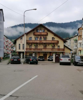 Casa Poenaru Câmpulung Moldovenesc